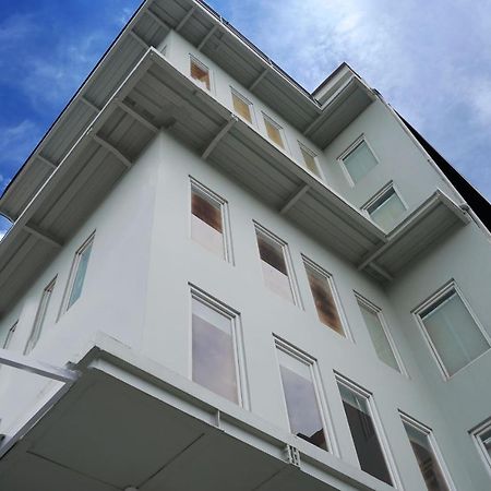 Urooms Senayan Jakarta Kültér fotó