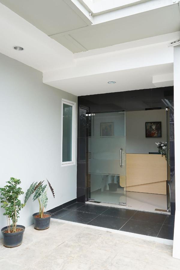 Urooms Senayan Jakarta Kültér fotó
